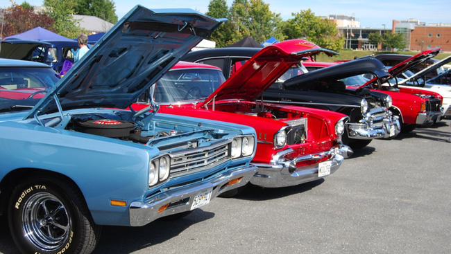 Pameran Mobil Klasik, sumber : CNN Indonesia