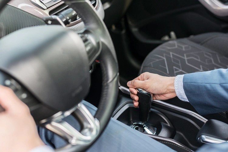 Memberikan pengalaman mengemudi yang santai, Sumber: mobility.agungrent.co.id